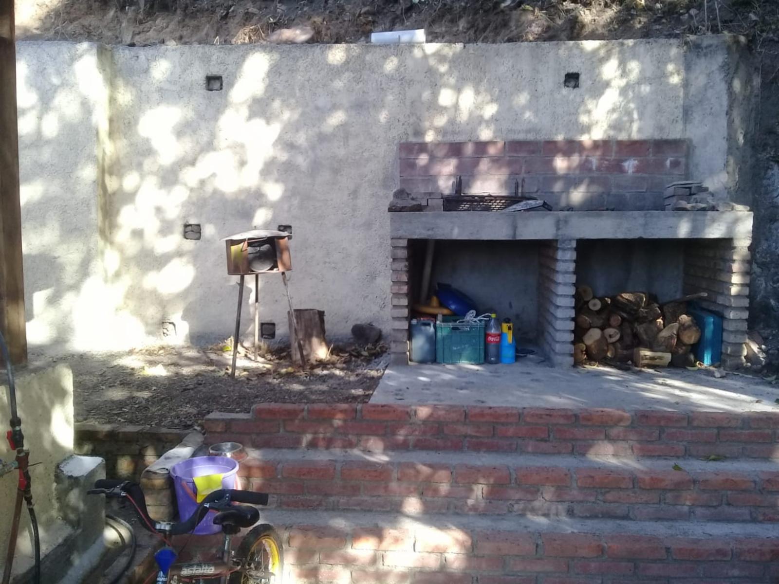 CASA DOS DORMITORIOS CON PATIO COCHERA Y ASADOR EN RIO CEBALLOS — foto 13