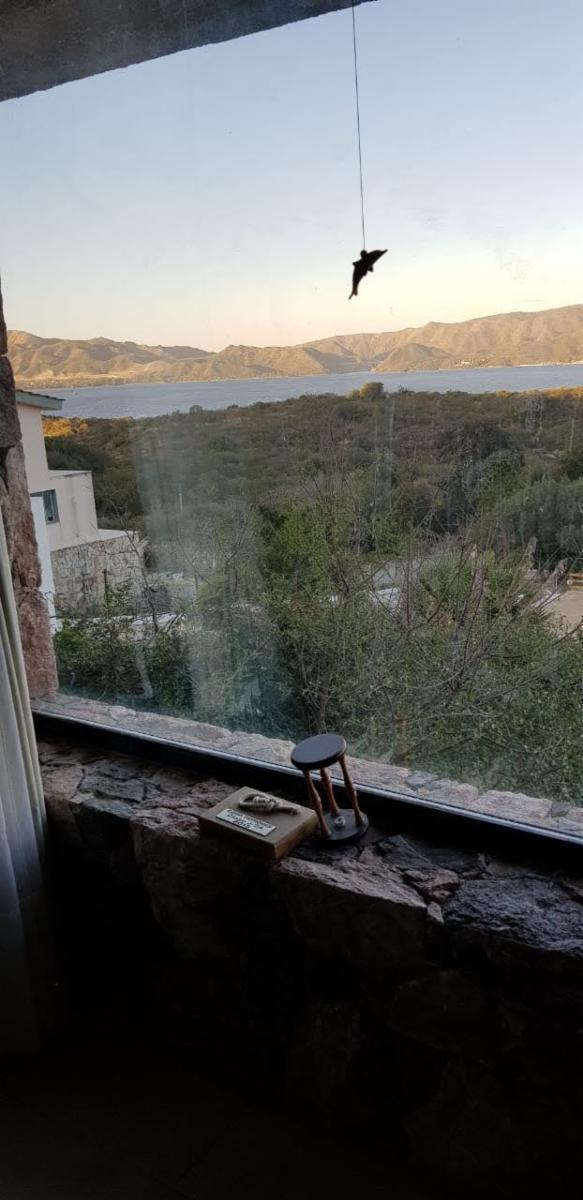 PROPIEDAD DE CATEGORÍA EN BARRIO VILLA DEL LAGO. EXCELENTE CALIDAD DE CONSTRUCCIÓN. VISUALES PANORÁMICAS — foto 10
