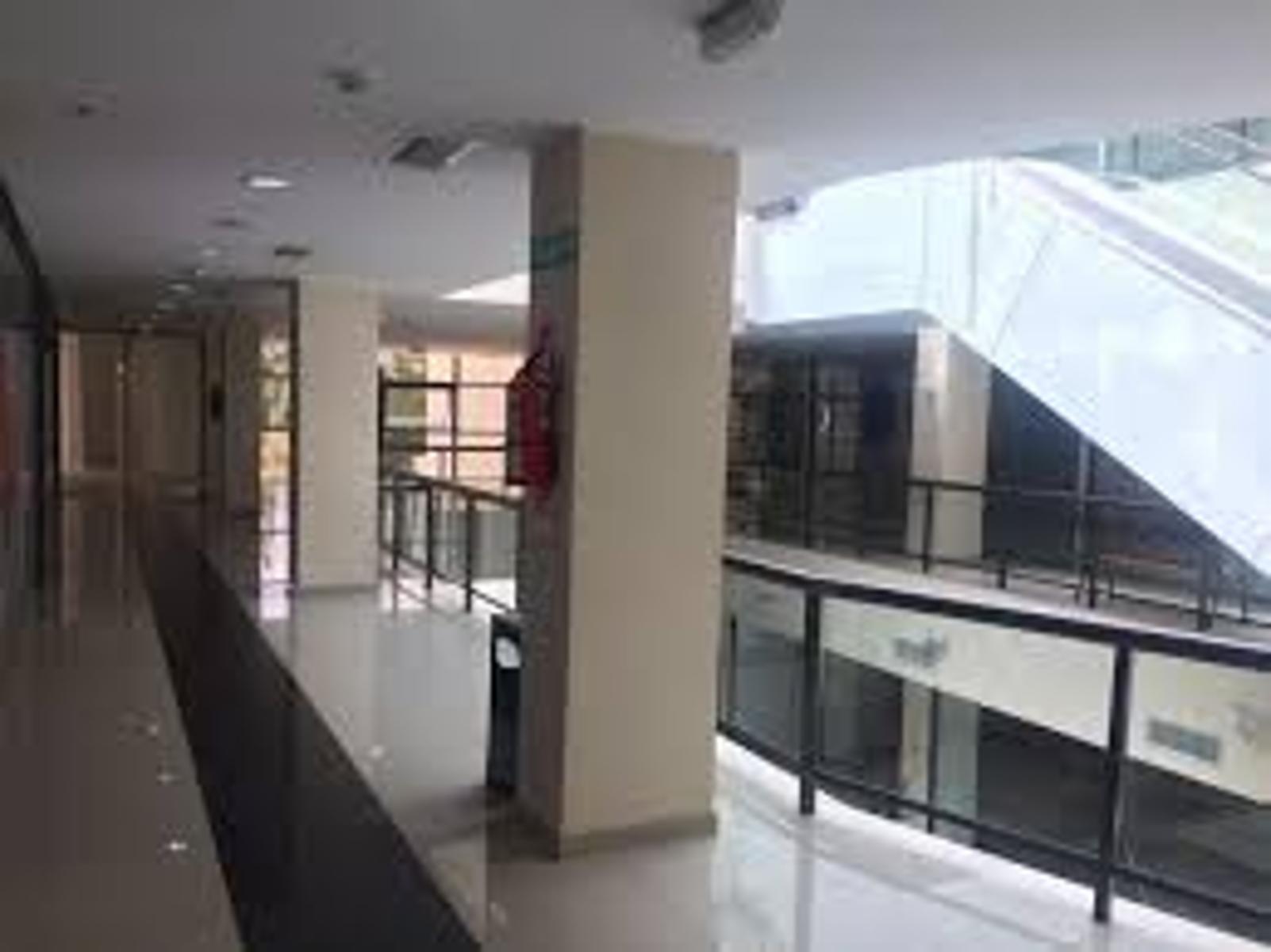 LOCAL COMERCIAL EN GALERÍA MELOS (AL LADO CAFETERIA, EX HABANNA) - 8