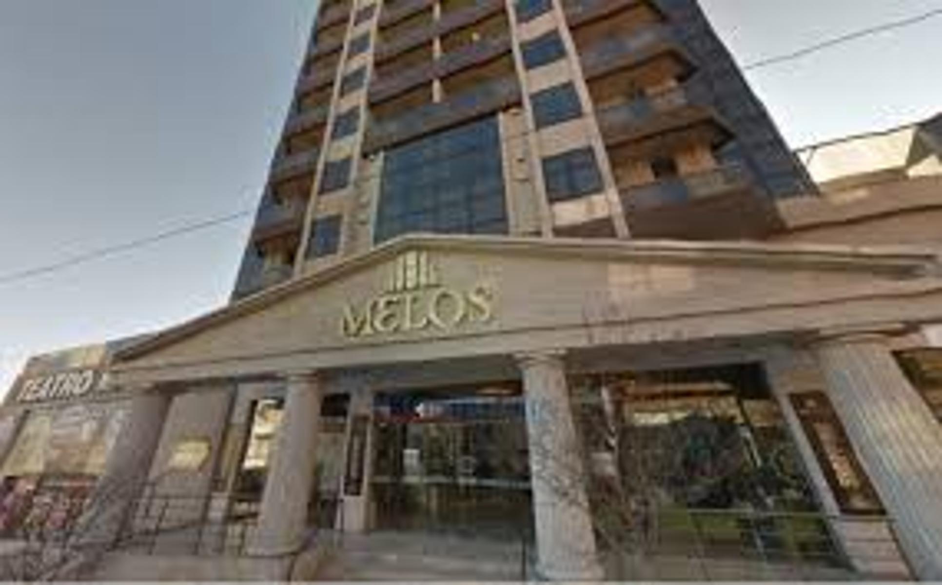 LOCAL COMERCIAL EN GALERÍA MELOS (AL LADO CAFETERIA, EX HABANNA) - 10