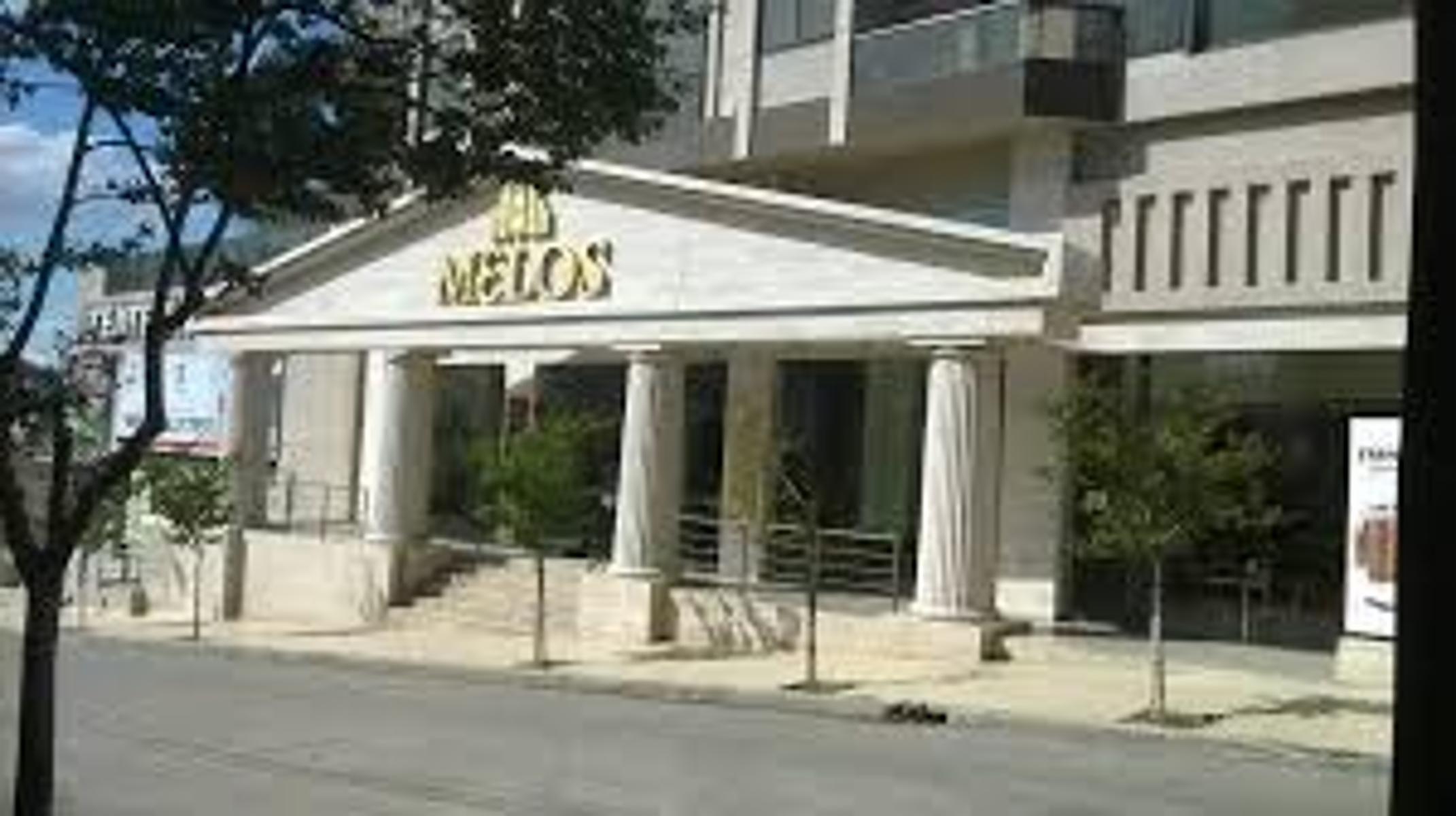LOCAL COMERCIAL EN GALERÍA MELOS (AL LADO CAFETERIA, EX HABANNA) - 11