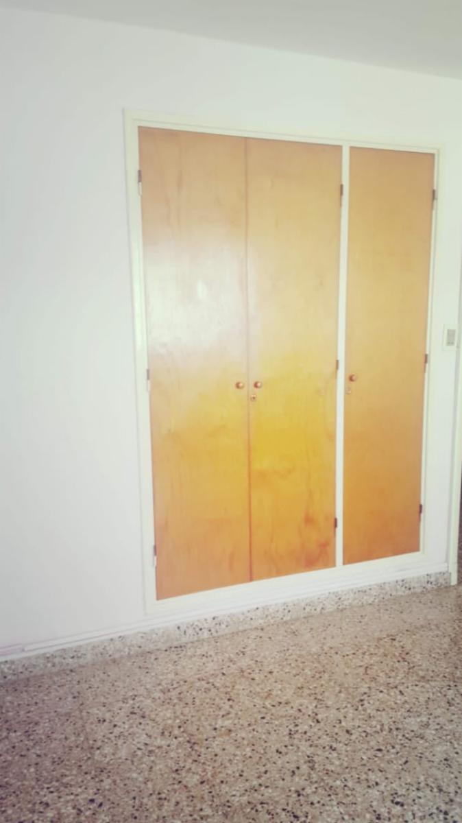 DEPARTAMENTO EN ZONA CENTRO DOS DORMITORIOS Y PATIO — foto 14