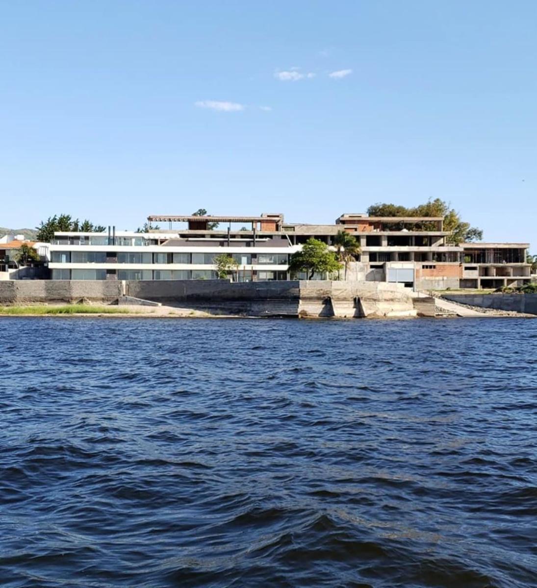 HOUSING PUERTO NORTE. URBANIZACIÓN SOBRE LAGO SAN ROQUE. PRIMERA CATEGORIA — foto 5