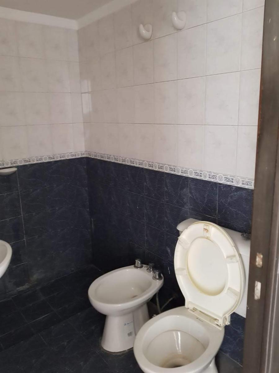 DEPARTAMENTO EN CALLE COLON FRENTE A CORREO. UN DORMITORIO — foto 2