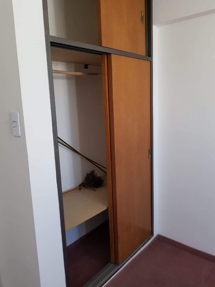 DEPARTAMENTO EN CALLE COLON FRENTE A CORREO. UN DORMITORIO — foto 5