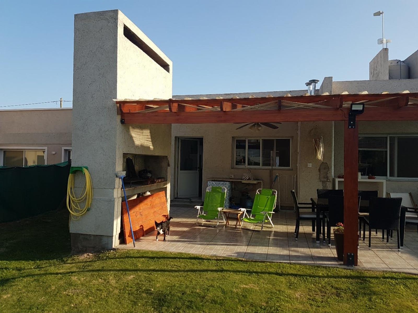 Hermosa casa en Barrio Tejas III . 3 dormtorios. Parque. Piscina — foto 12