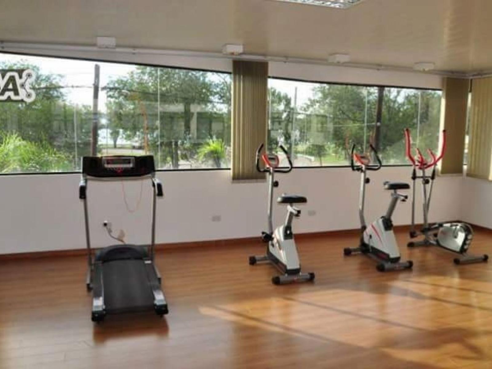 DEPARTAMENTO EN COMPLEJO FRENTE AL LAGO. UN DORMITORIO. PISCINA. GIM. SUM. HERMOSA VISTA AL LAGO — foto 8