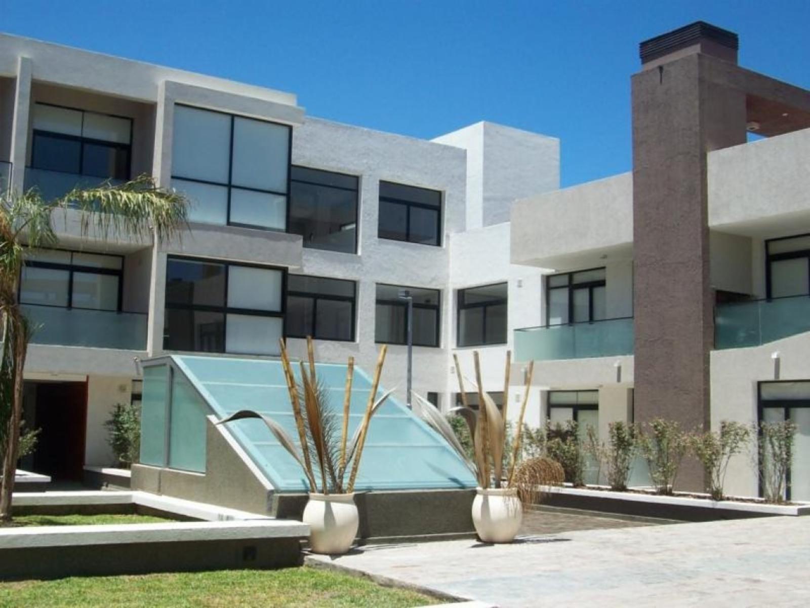DEPARTAMENTO EN COMPLEJO FRENTE AL LAGO. UN DORMITORIO. PISCINA. GIM. SUM. HERMOSA VISTA AL LAGO — foto 12