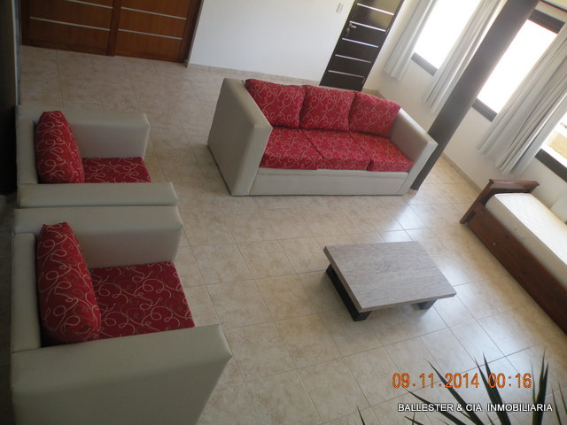 AMPLIO Y MODERNO CHALET – 3 DORMITORIOS – TERRAZA – PATIO – PISCINA – GALERIA CON ASADOR – HERMOSA VISTA — foto 11