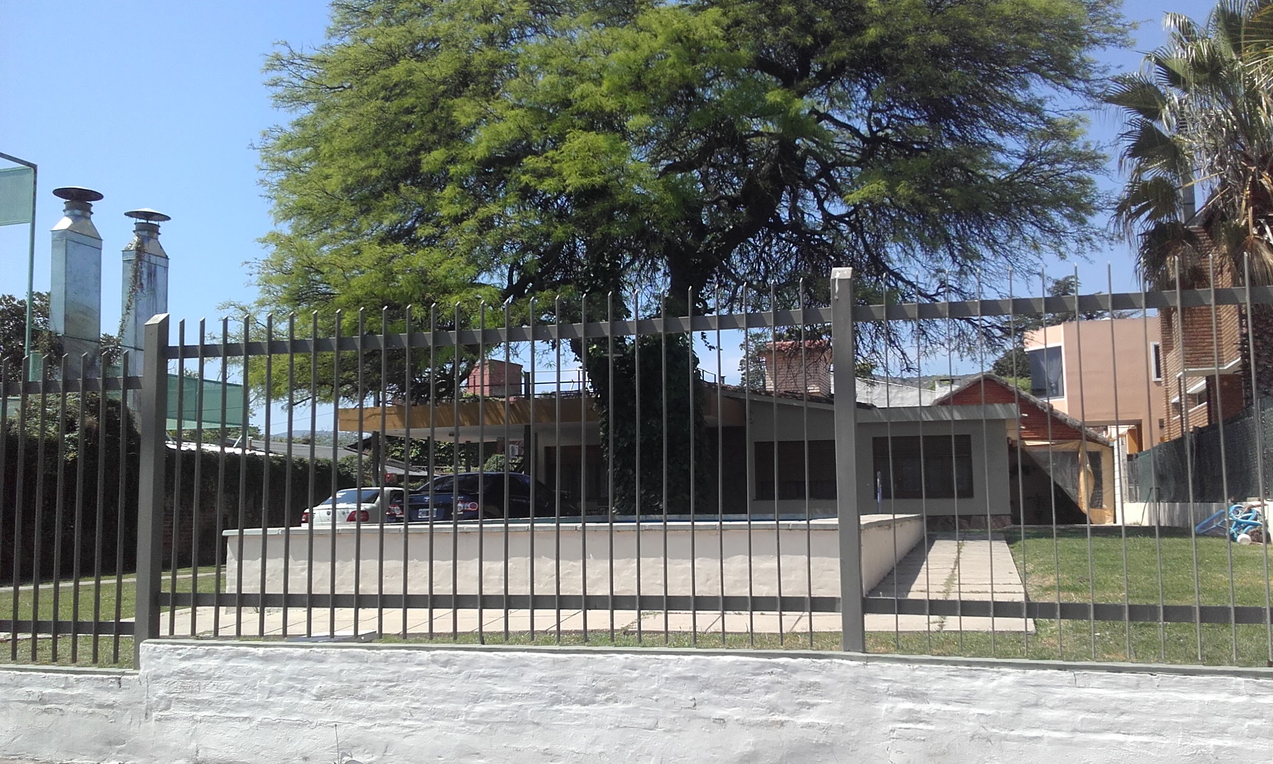 CHALET FRENTE AL LAGO CON PILETA Y PARQUE – HERMOSA VISTA PARA 6/7 PERSONAS — foto 7