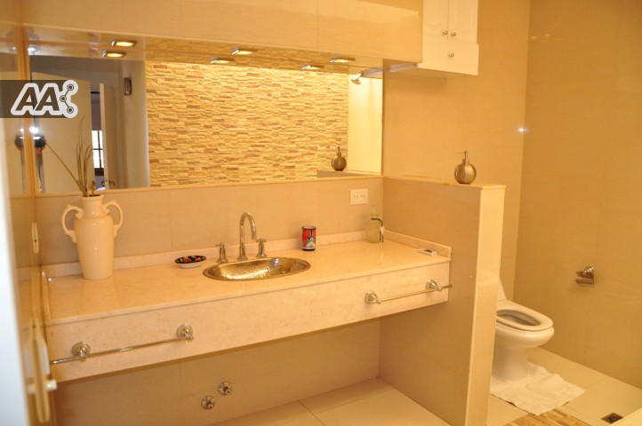 MUY LINDA CASA, CON PILETA, EN ZONA CÉNTRICA. PARA 7/8 PERSONAS — foto 11