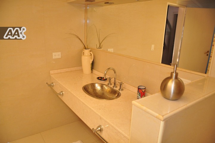 MUY LINDA CASA, CON PILETA, EN ZONA CÉNTRICA. PARA 7/8 PERSONAS — foto 13