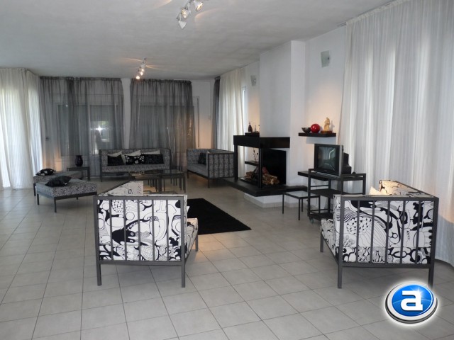 HERMOSA CASA CON VISTA PANORAMICA, PATIO, PILETA PARA 8 personas — foto 2