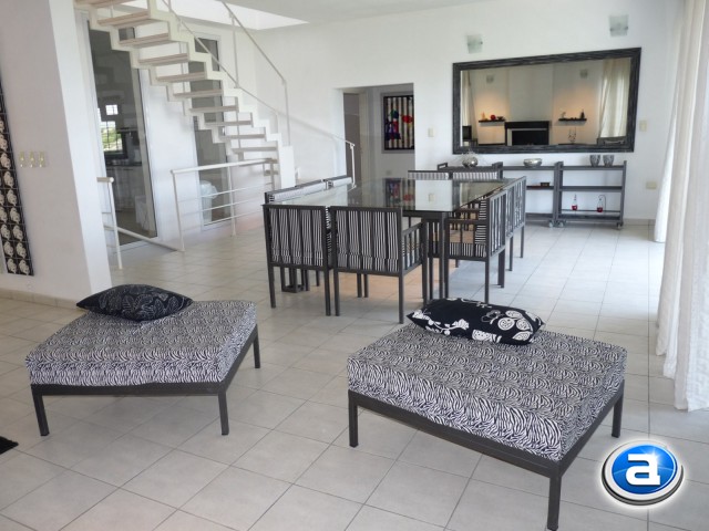 HERMOSA CASA CON VISTA PANORAMICA, PATIO, PILETA PARA 8 personas — foto 7