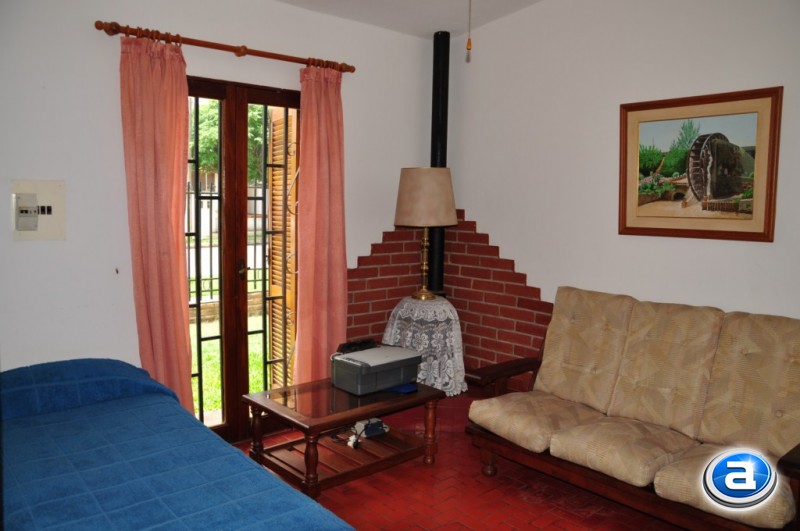 CHALET para 8 CON PARQUE, PISCINA, ASADOR, A 100 METROS DEL LAGO SAN ROQUE