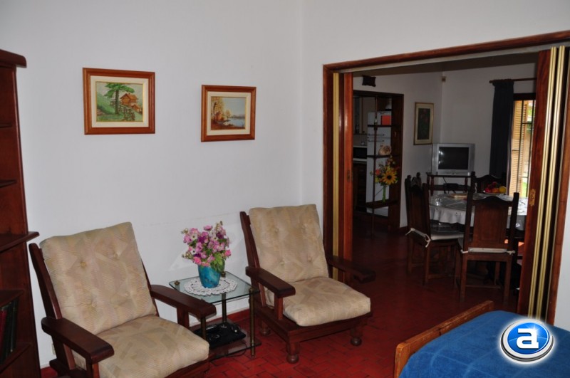 CHALET para 8 CON PARQUE, PISCINA, ASADOR, A 100 METROS DEL LAGO SAN ROQUE — foto 2