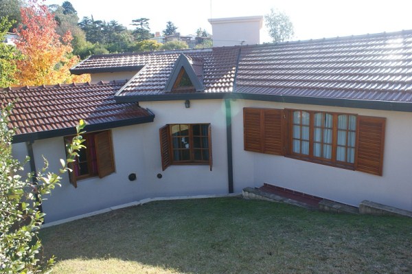 CASA CON PISCINA – PARQUE – QUINCHO – EQUIPAMIENTO FULL - A 5 MINUTOS DEL CENTRO — foto 4