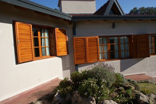 CASA CON PISCINA – PARQUE – QUINCHO – EQUIPAMIENTO FULL - A 5 MINUTOS DEL CENTRO — foto 5
