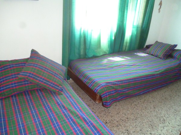 CHALET CON GRAN PARQUE – PILETA Y QUINCHO GRANDES – COCHERA PARA 10 PERSONAS — foto 6