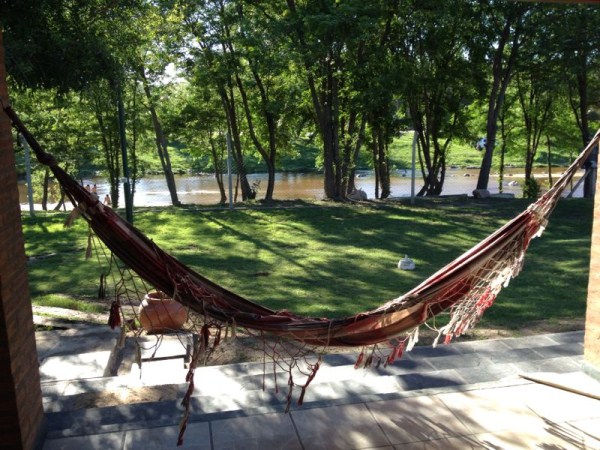 HERMOSO CHALET EN BARRIO PRIVADO CON PISCINA CON SOLARIUM HUMEDO E HIDROMASAJES - GRAN PARQUE - QUINCHO - BAJADA DIRECTA AL RIO — foto 3