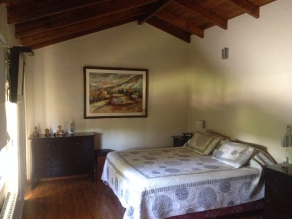 HERMOSO CHALET EN BARRIO PRIVADO CON PISCINA CON SOLARIUM HUMEDO E HIDROMASAJES - GRAN PARQUE - QUINCHO - BAJADA DIRECTA AL RIO — foto 7