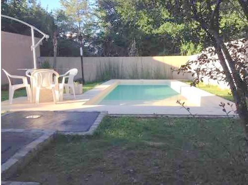 HERMOSO Y MODERNO CHALET DE ESTILO MINIMALISTA EN EXCLUSIVO BARRIO DE CARLOS PAZ . PISCINA – COCHERA – QUINCHO Y EQUIPAMIENTO FULL !! — foto 6