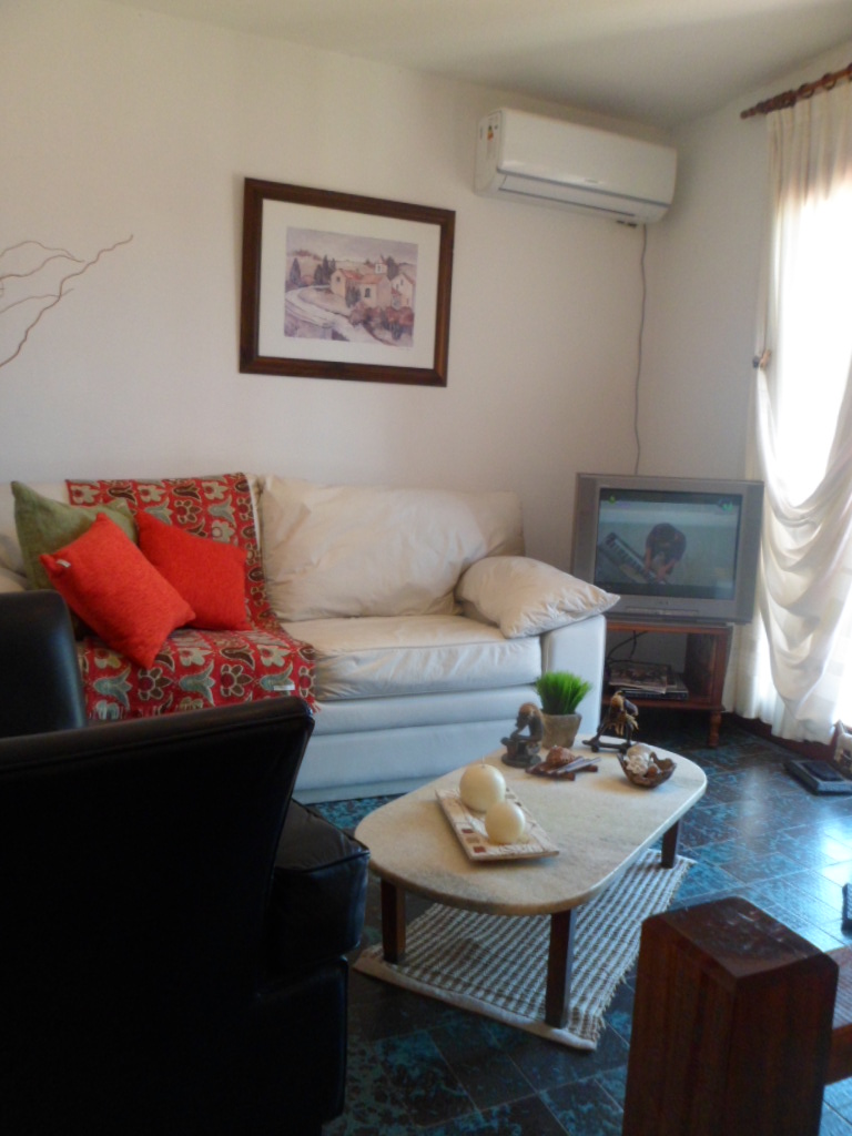 CHALET CON PARQUE / PISCINA / SOLARIUM / QUINCHO EN B° VILLA DEL LAGO — foto 10