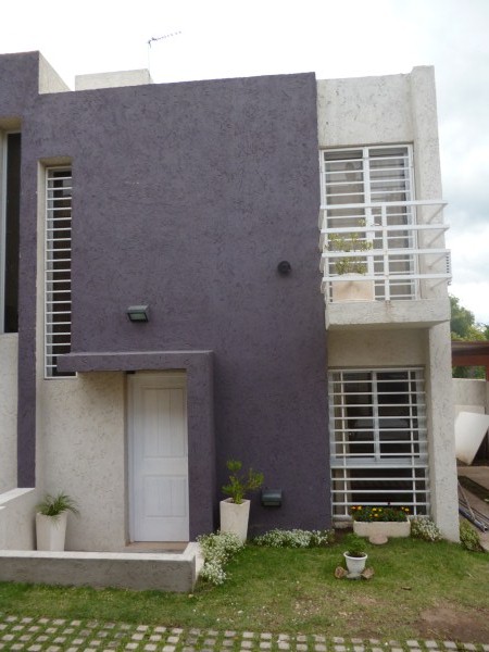 MODERNO DUPLEX. PARA 5 PERSONAS. DOS DORMITORIOS. COCHERA.PATIO CON ASADOR. PISCINA COMPARTIDA — foto 4
