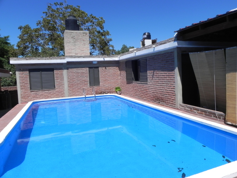 CASITA CON GRAN PARQUE - PISCINA - QUINCHO - EQUIPAMIENTO FULL - PARA 6 PERSONAS — foto 8