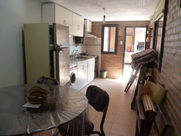 CASITA CON GRAN PARQUE - PISCINA - QUINCHO - EQUIPAMIENTO FULL - PARA 6 PERSONAS — foto 9