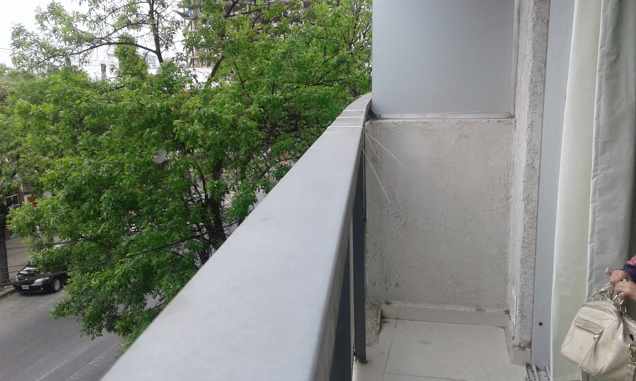 DEPTO DE CATEGORIA PARA 4 PERSONAS CON PISCINA - COCHERA - GIMNASIO - QUINCHO - HERMOSA VISTA PANORÁMICA - CÉNTRICO — foto 4