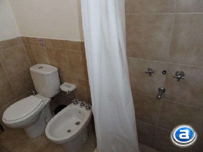 COMPLEJO DE DEPTOS CENTRICOS - CAPACIDAD 2 A 6 PERSONAS - PILETA-PARQUE-COCHERAS-WIFI - 17