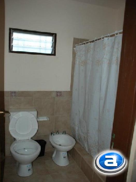 COMPLEJO DE DEPTOS CENTRICOS - CAPACIDAD 2 A 6 PERSONAS - PILETA-PARQUE-COCHERAS-WIFI - 24