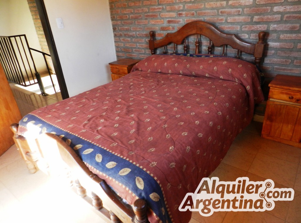 DEPTO A UNA CUADRA DEL RIO CON PILETA-PATIO-COCHERA Y ASADOR — foto 12