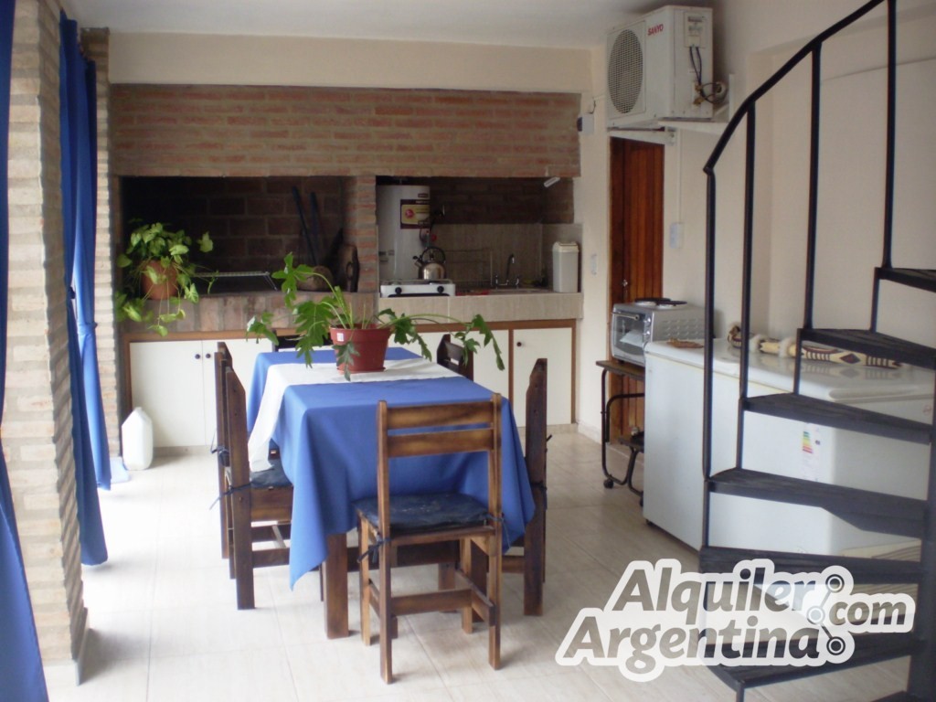 DEPTO A UNA CUADRA DEL RIO CON PILETA-PATIO-COCHERA Y ASADOR — foto 14