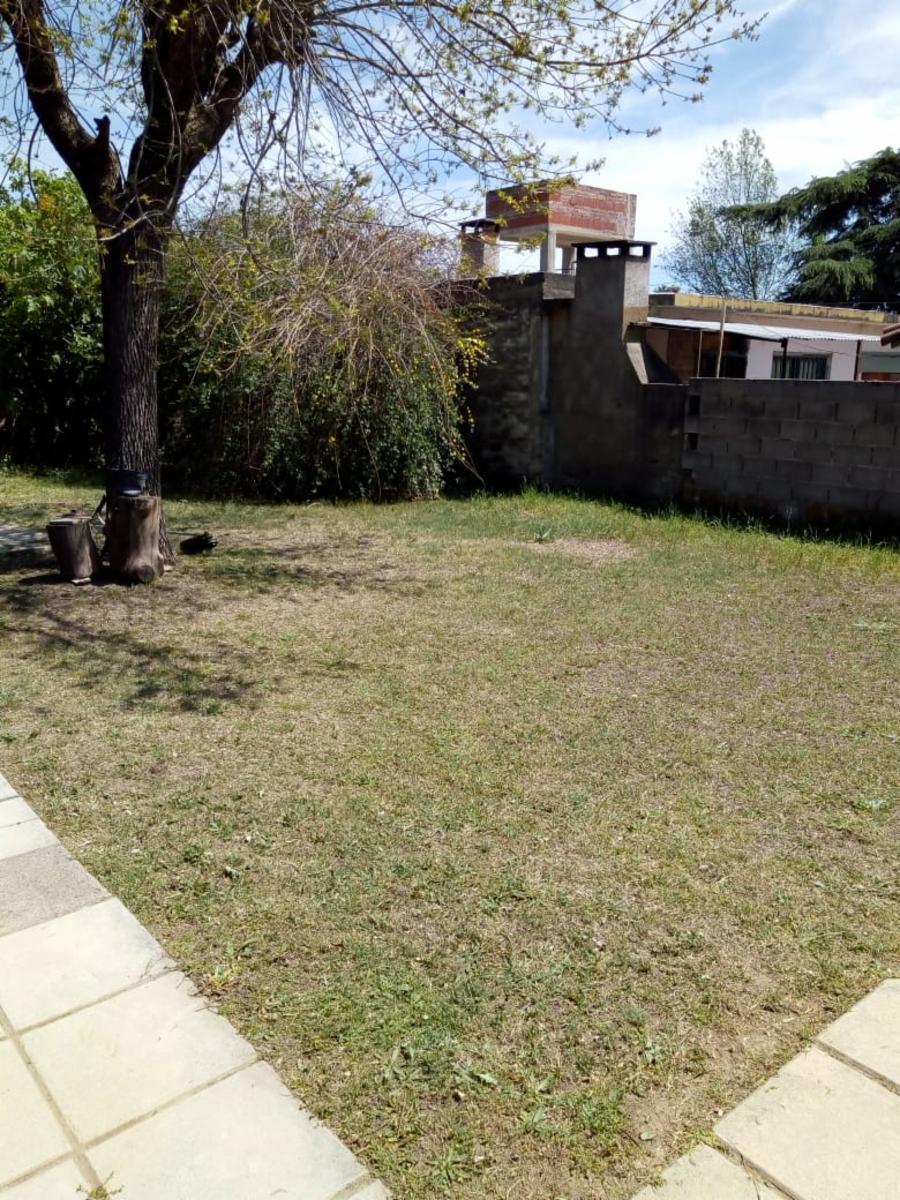 CASA CON PARQUE-QUINCHO-COCHERA A UNA CUADRA DEL RIO. PARA 5-7 PERSONAS — foto 7
