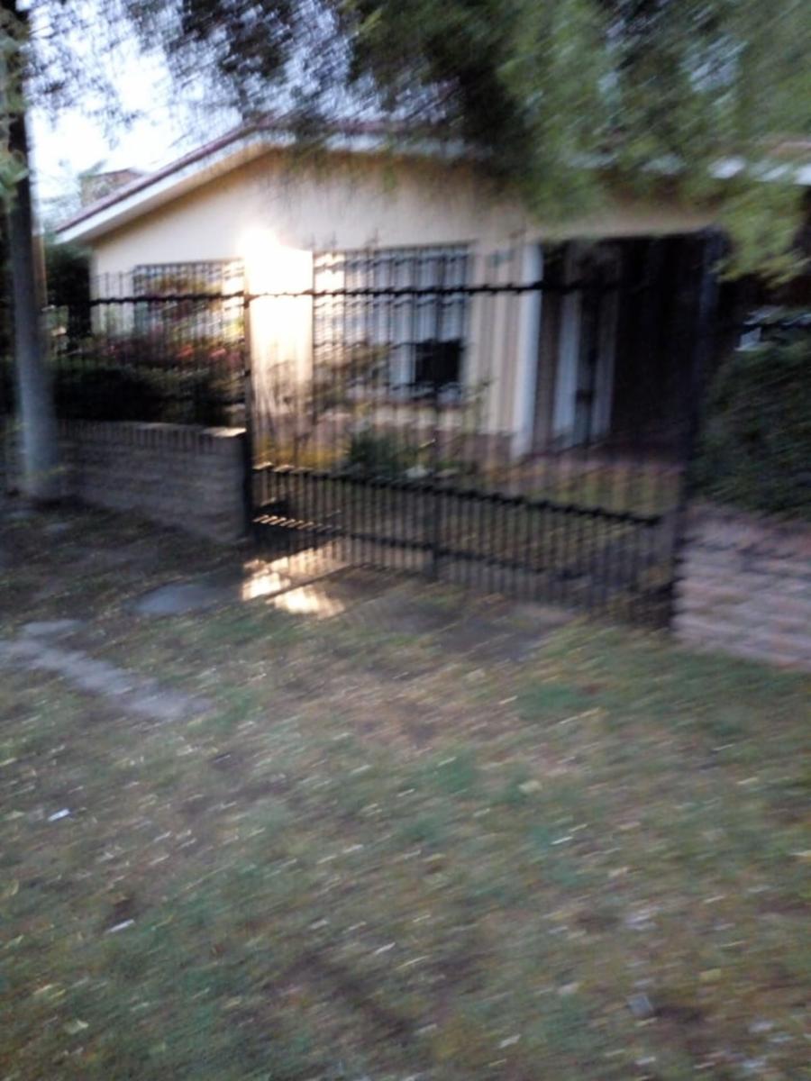 CASA CON PARQUE-QUINCHO-COCHERA A UNA CUADRA DEL RIO. PARA 5-7 PERSONAS — foto 15