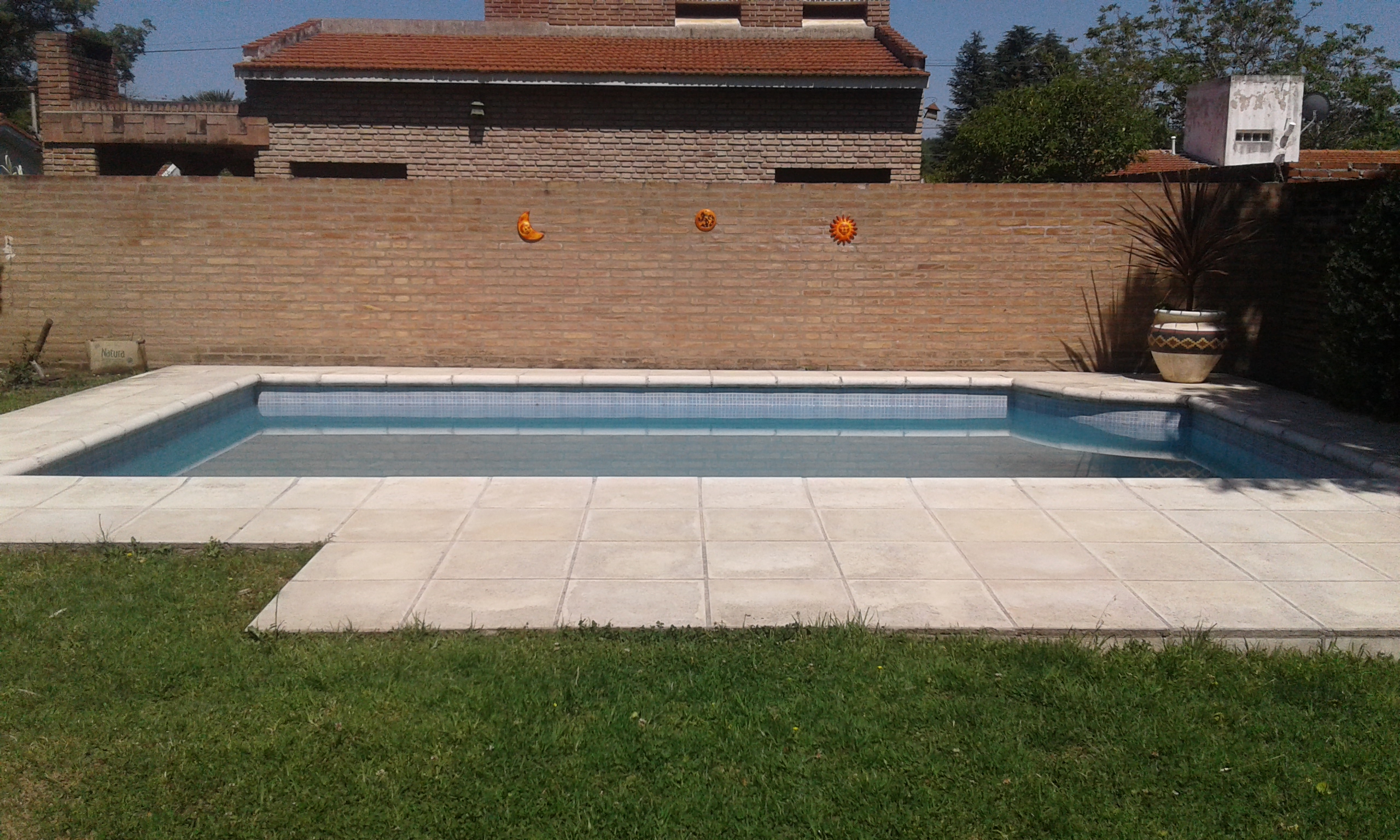 CASA PARA 8 PERSONAS CON PARQUE-QUINCHO-PILETA-GARAJE. A UNA CUADRA DEL RIO!! — foto 11