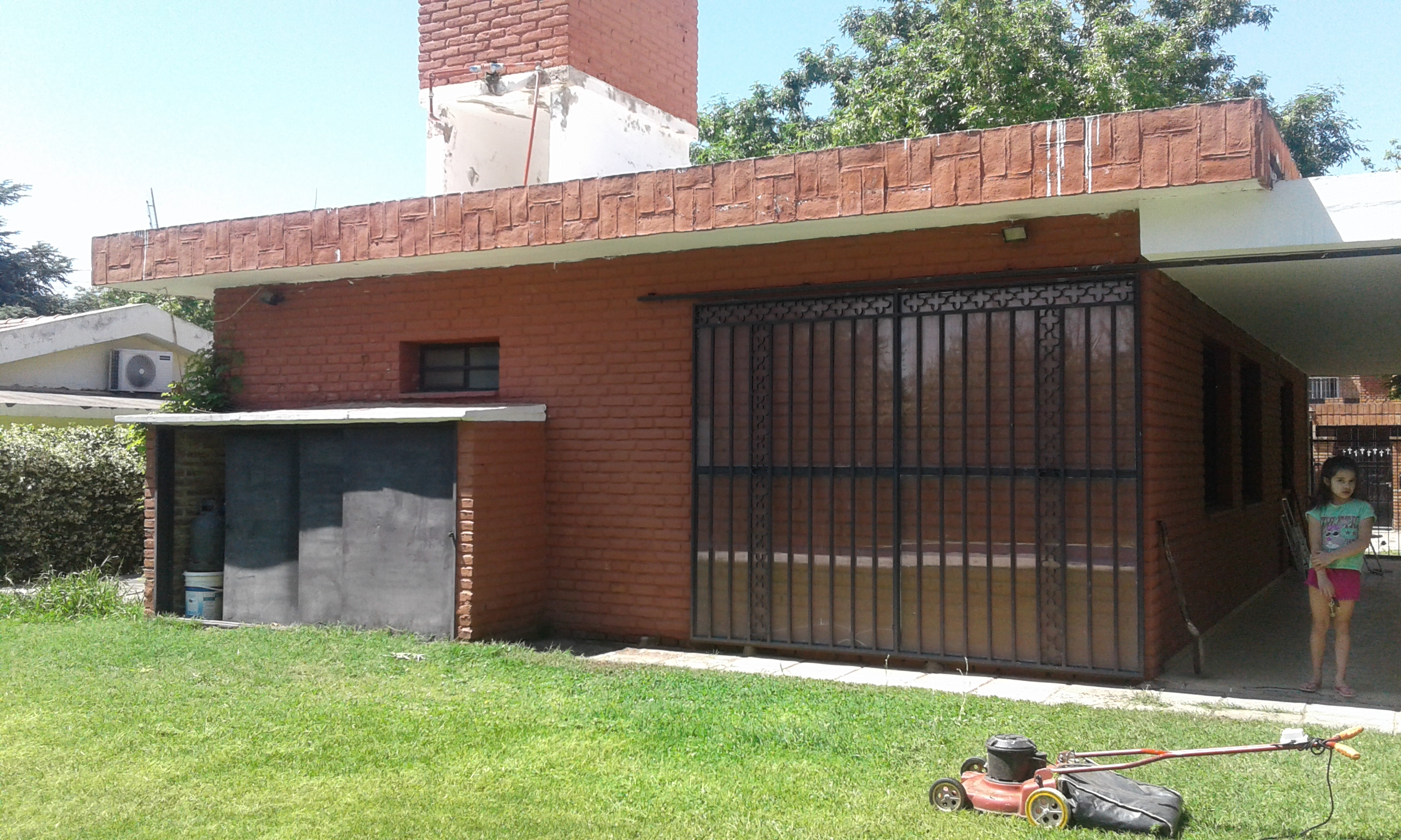 CHALET CON GRAN PARQUE - PISCINA - GALERIA CON ASADOR - PARA 8-12 PERSONAS — foto 3