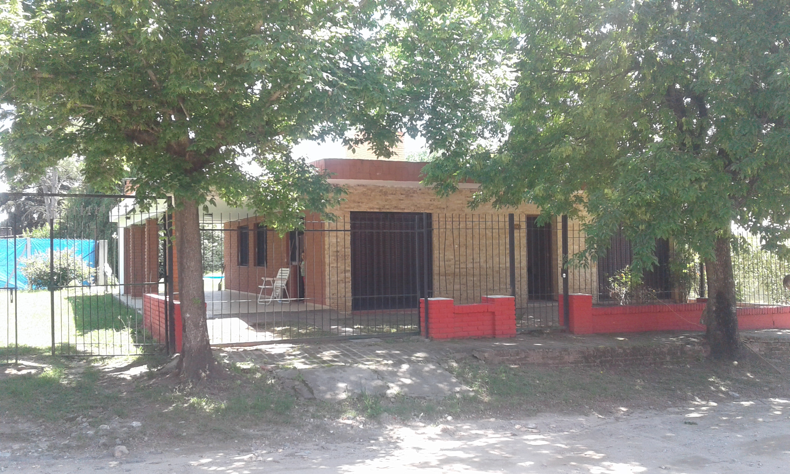 CHALET CON GRAN PARQUE - PISCINA - GALERIA CON ASADOR - PARA 8-12 PERSONAS — foto 5