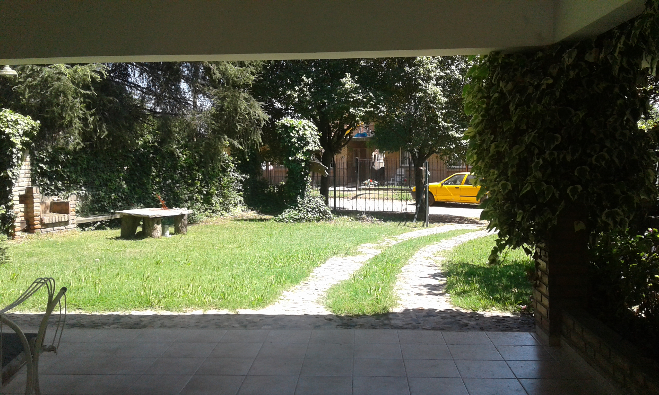 CHALET MUY LINDO CON PATIO - GALERIA - ASADOR - PARA 6-7 PERSONAS. — foto 4