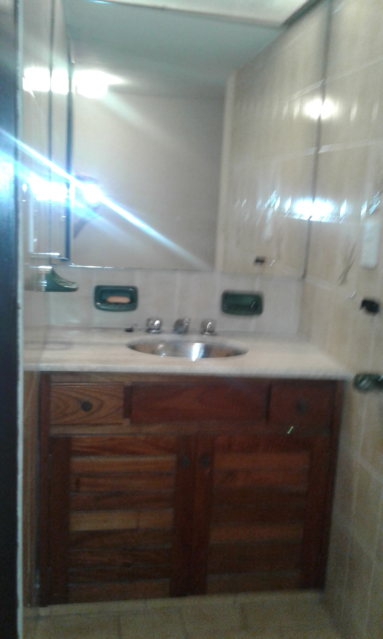 CHALET MUY LINDO CON PATIO - GALERIA - ASADOR - PARA 6-7 PERSONAS. — foto 10