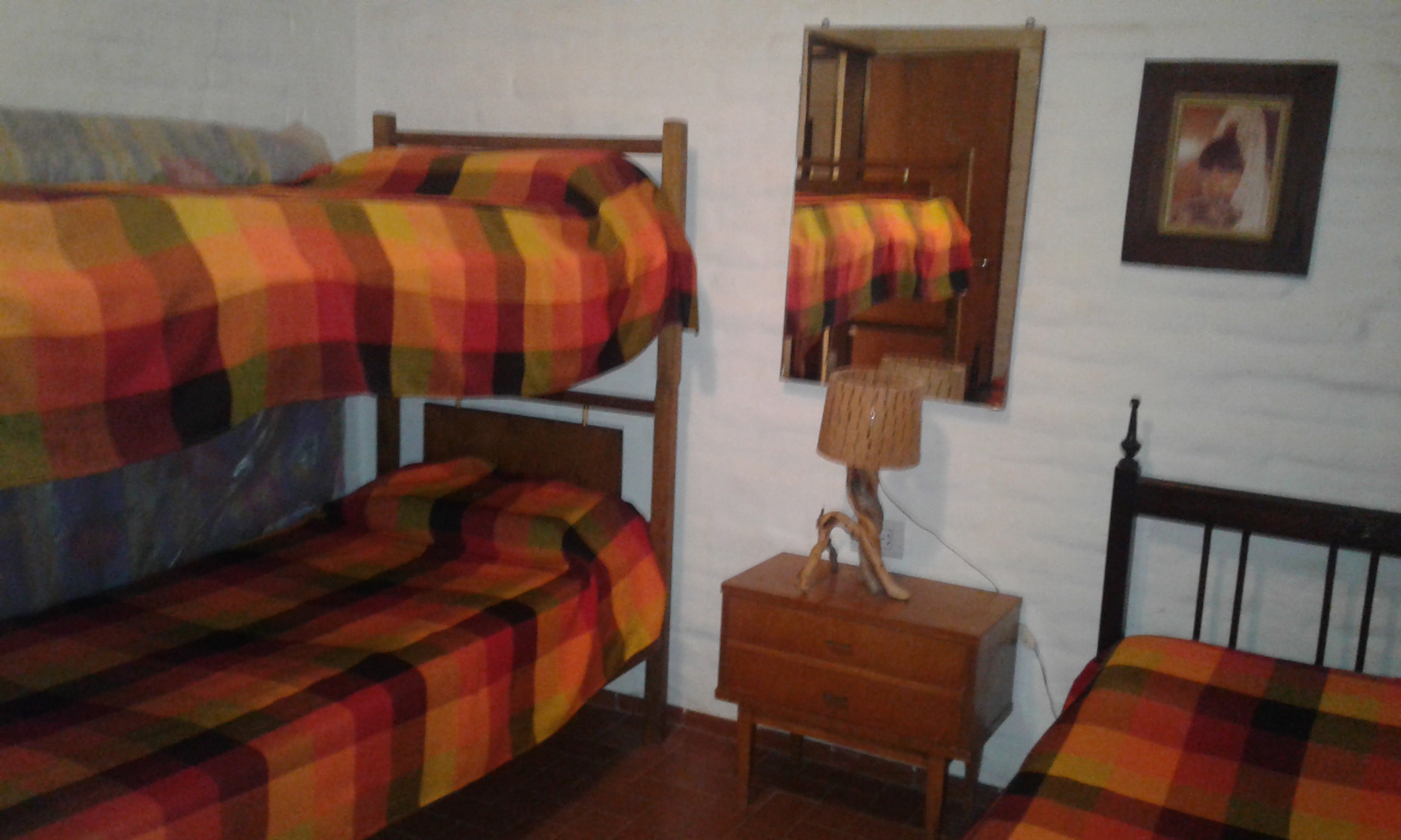 CHALET MUY LINDO CON PATIO - GALERIA - ASADOR - PARA 6-7 PERSONAS. — foto 13