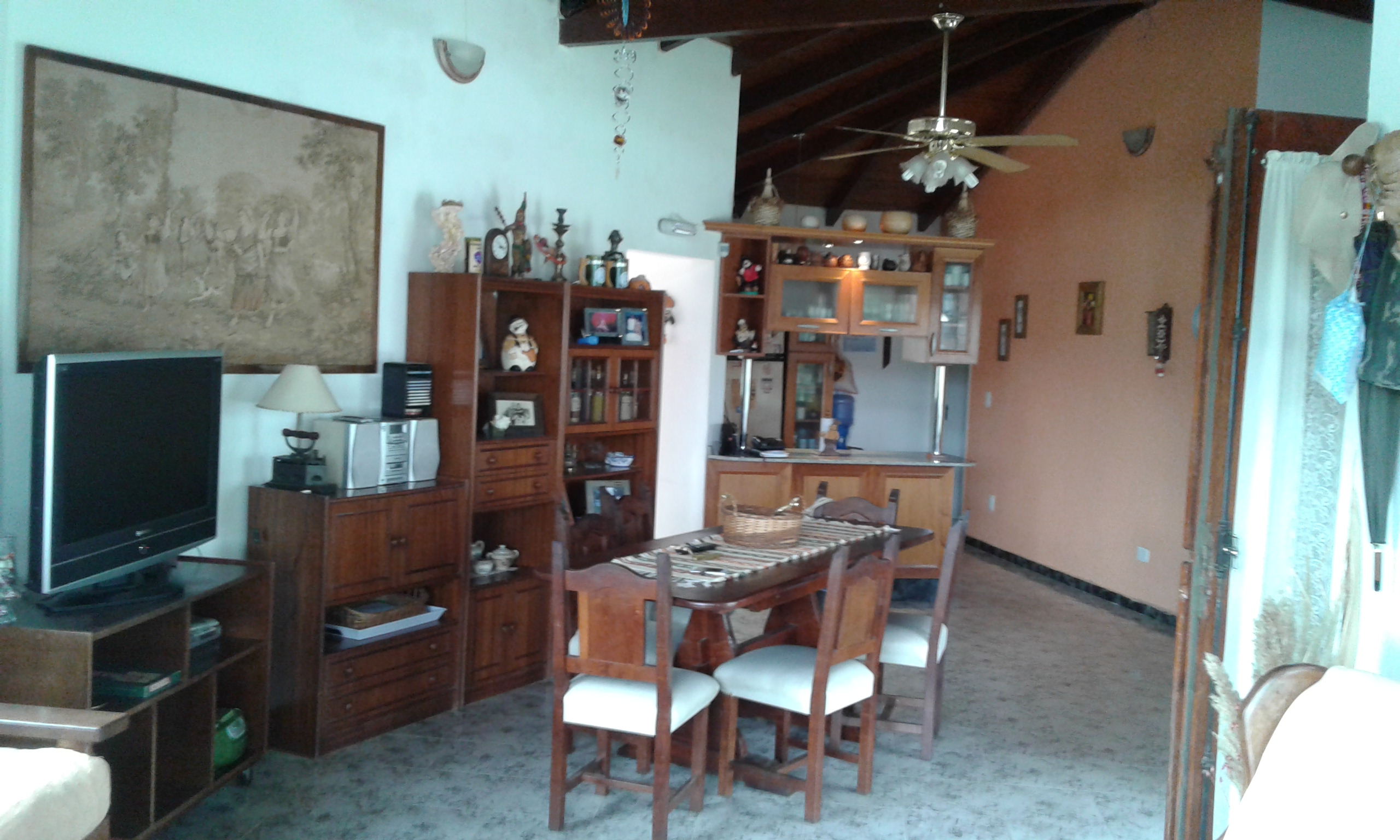 HERMOSO CHALET PARA 10-12 PERSONAS EN EXCLUSIVO BARRIO CON PARQUE-PISCINA-QUINCHO Y HERMOSA VISTA AL LAGO — foto 4