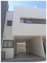 VENTA DE TRIPLEX DE 3 DORMITORIOS EN COMPLEJO DE CATEGORÍA A METROS DEL LAGO. CON COCHERA. PATIO. PISCINA. SALÓN DE USOS MÚLTIPLES. QUINCHO. CAVA. 1° CATEGORIA — foto 5