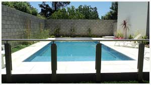 VENTA DE TRIPLEX DE 3 DORMITORIOS EN COMPLEJO DE CATEGORÍA A METROS DEL LAGO. CON COCHERA. PATIO. PISCINA. SALÓN DE USOS MÚLTIPLES. QUINCHO. CAVA. 1° CATEGORIA — foto 7