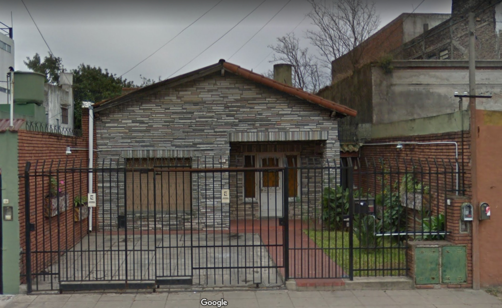 EXCELENTE PROPIEDAD IDEAL CONSTRUCTORES