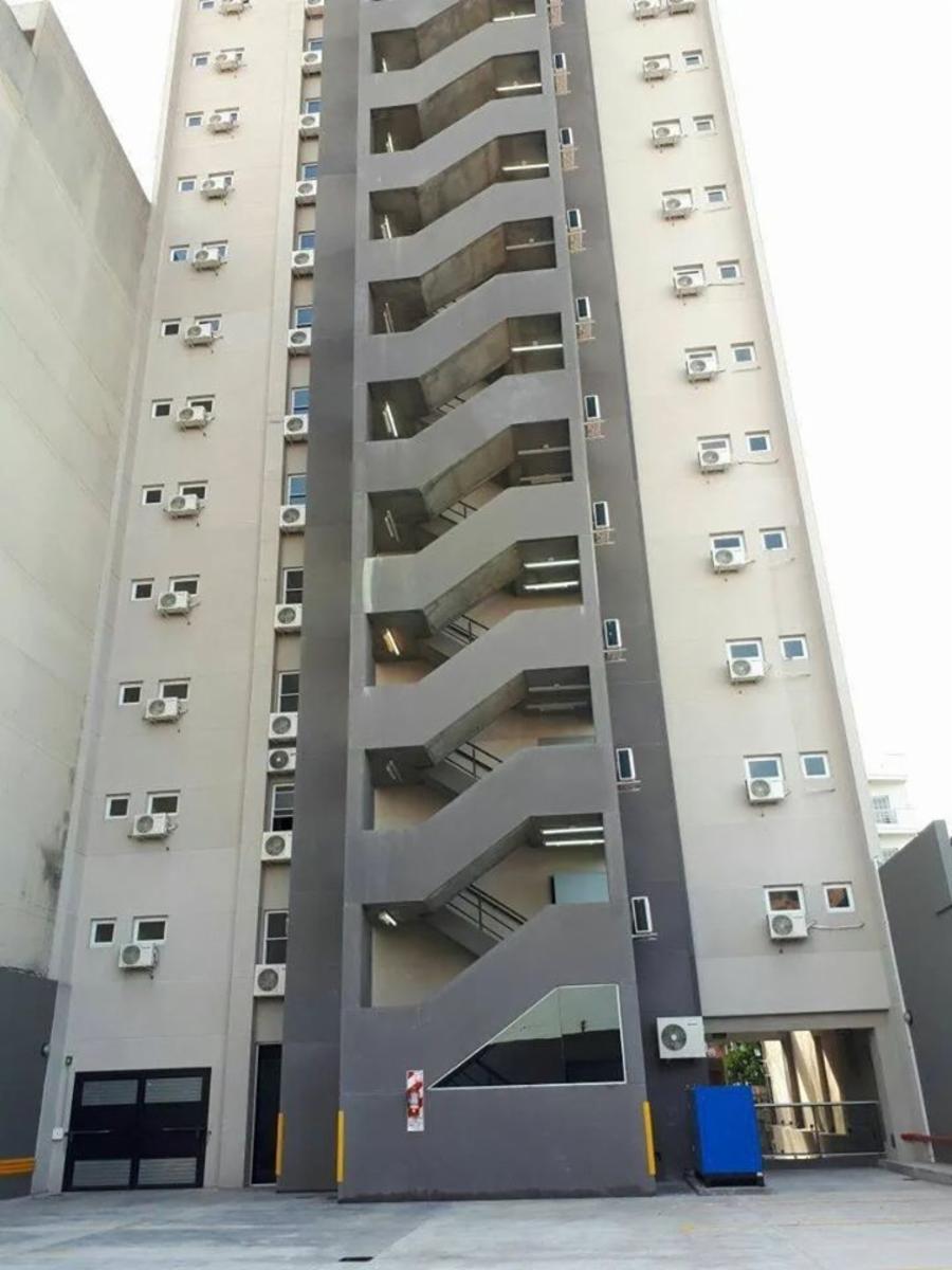 VENTA OFICINA con cochera - 1