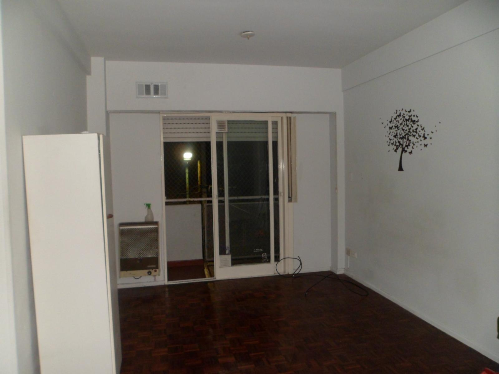 BOEDO: OPORTUNIDAD VENTA 1 AMBIENTE AMPLIO ,COCINA SEPARADA, BAÑO COMPLETO Y BALCON — foto 3