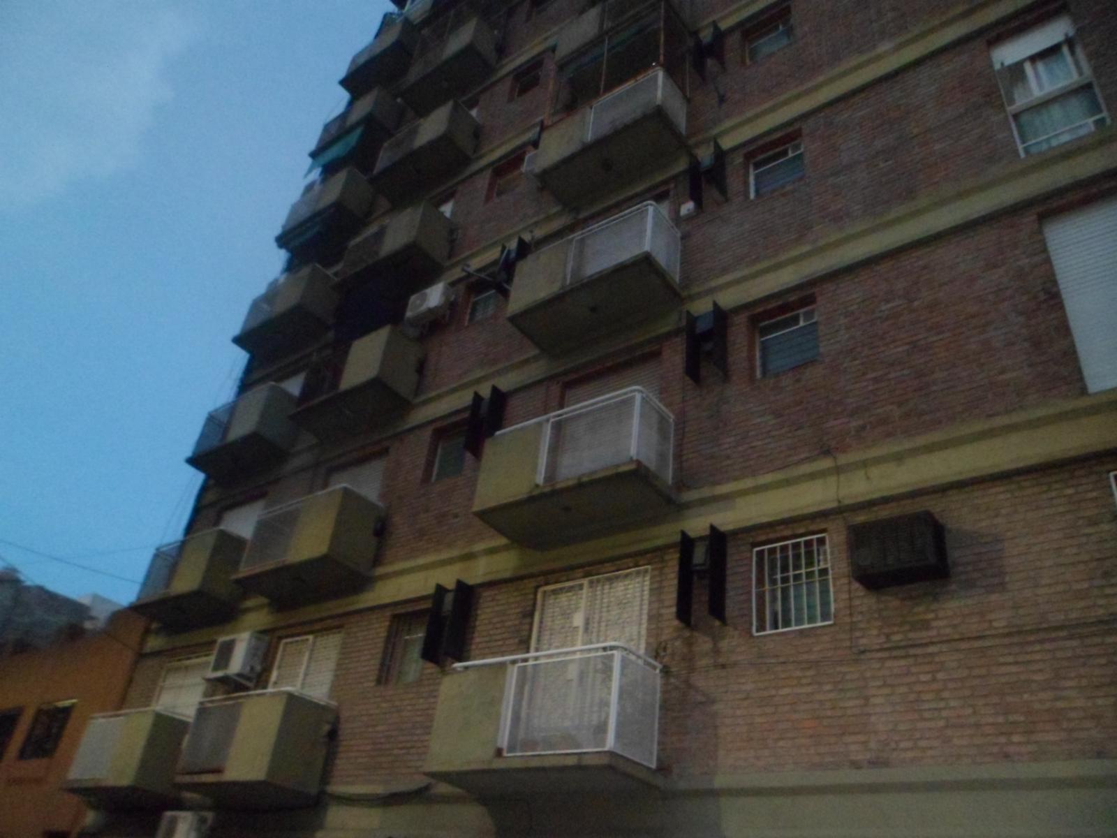 BOEDO: OPORTUNIDAD VENTA 1 AMBIENTE AMPLIO ,COCINA SEPARADA, BAÑO COMPLETO Y BALCON — foto 5
